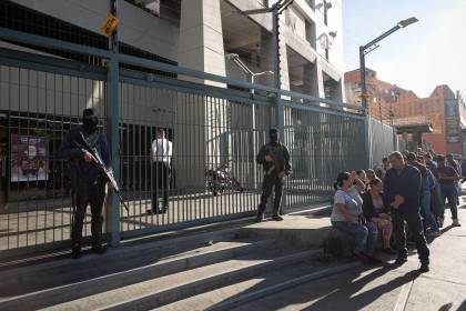 Caracas amanece con las calles vacías y filas en supermercados tras la captura de Maduro