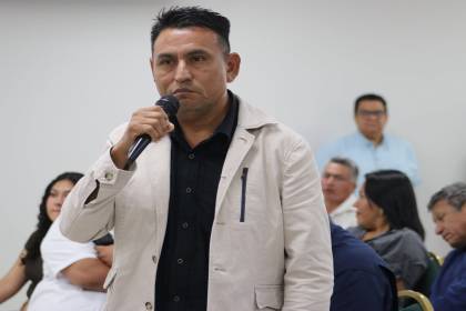 “Estamos empezando la cosecha de caña y la siembra de invierno de soya, y no tenemos diésel”, el reclamo de un alcalde de Santa Cruz al Gobierno central