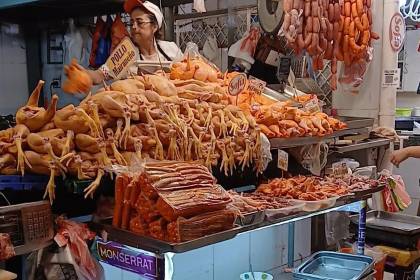 Baja el precio del kilo de pollo en mercados de Santa Cruz, ¿a cuánto se ofrece este lunes?