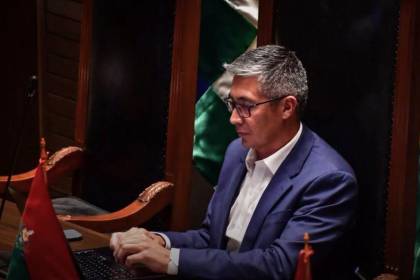 Lara convoca al pleno del Legislativo para interpelar el ministro de Economía este martes