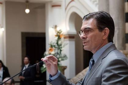 Gasolina desestabilizada: Paz compromete “compensaciones justas y rápidas, sin excusas, sin cortinas de humo”