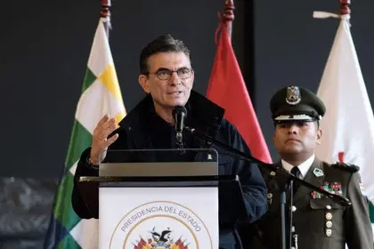 “Tengo instrumentos constitucionales, el tiempo se acaba”: Paz vuelve a convocar al diálogo a la COB y los campesinos