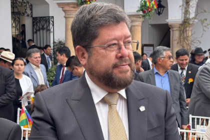 “Reducir la liquidez es recesivo”, dice Samuel y advierte sobre riesgo de estanflación en Bolivia
