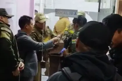 “La práctica corrupta era mensual” en el Sedes de La Paz y no es el único caso, denuncia asambleísta Alanoca