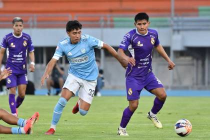 Real Potosí estira su buen momento con un valioso empate frente a Aurora en Cochabamba
