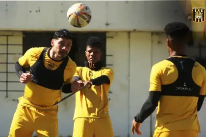 Sigue el minuto a minuto: The Strongest vs Real Oruro