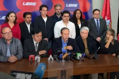 Libre dice que no condicionará acuerdo con el Gobierno sobre reformas a la Constitución, pero exige un “plan estratégico”