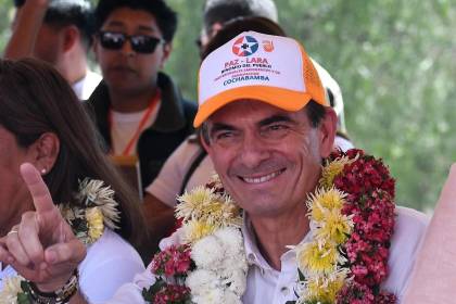 “Está en campaña”: Senado rechaza “permiso” de Rodrigo para sesiones de esta semana y activa el descuento de salario