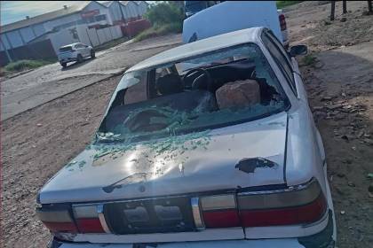 Asesinan a pedradas a un taxista en el Parque Industrial; un sospechoso fue aprehendido