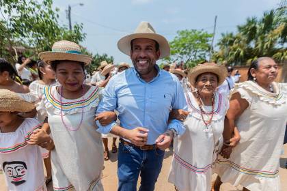 Camacho dice que Santa Cruz “se constituye en la respuesta a la crisis y en la vía de desarrollo económico” del país