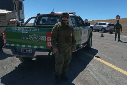 Dos bolivianos fueron heridos con bala tras intentar atropellar a carabineros y militares chilenos en la frontera, indican autoridades de Chile