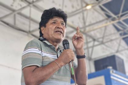 Evo Morales habla de supuestas irregularidades en el vuelo del avión militar siniestrado en El Alto 