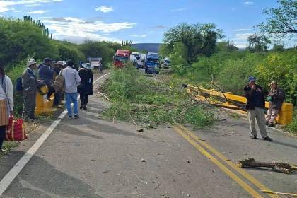 Levantan el bloqueo en Comarapa y la ruta a los Valles cruceños queda expedita