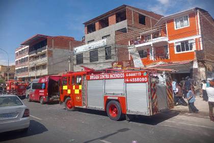 Acumulación de gas provoca una explosión y deja un herido en Cochabamba, reporta la Policía 