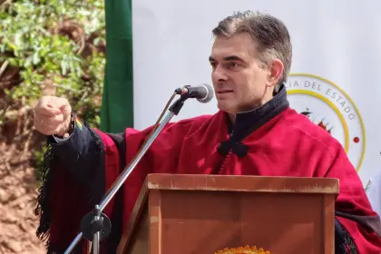 Analista: El Gobierno pierde el control del relato ante la crisis del diésel y la presión por abrogar decreto 5676