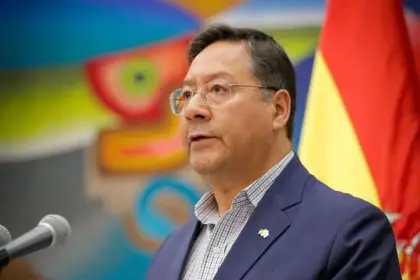 Arce instruye a su gabinete preparar informes de gestión para que se entreguen al próximo Gobierno