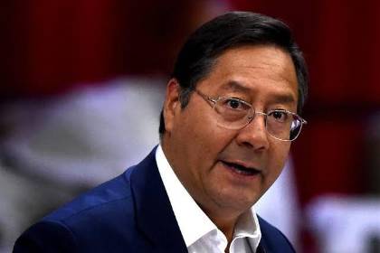 Arce denuncia “intenciones políticas” para afectar la participación del MAS y otros partidos en las elecciones y urge independencia de poderes