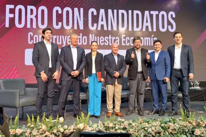 Candidatos coinciden en priorizar infraestructura para potenciar exportaciones y abrir nuevos mercados