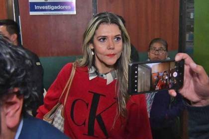 Fiscalía advierte que Gabriela Delgadillo usurpó funciones en YPFB al firmar como vicepresidenta