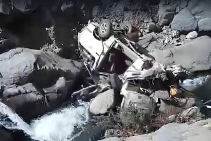 Esta es la lista de fallecidos y heridos del minibús que cayó a un barranco en Cochabamba, según Bomberos