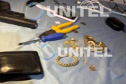 Dueño de joyería atracada reconoce parte de las joyas recuperadas por la Policía, pero dice que aún no pudo verificarlas
