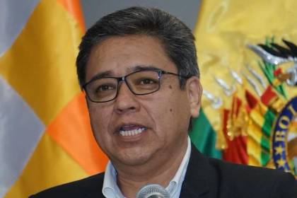 Vocero presidencial dice que Luis Montaño “se autonombró” fiscal general y que se debe revisar qué dice la norma