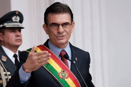 Paz confirma asistencia a encuentro convocado por bloque nacional de cívicos