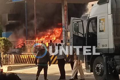 Explosión seguida de incendio se registra en un surtidor de Cochabamba