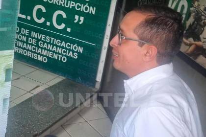 Caso maletas: Suspenden audiencia de exfuncionario de Aduana debido a que asistió sin su abogado