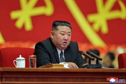Surgen versiones de que el líder norcoreano Kim Jong-un está en coma tras grave hemorragia 