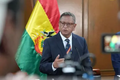 El Gobierno vuelve a convocar al diálogo a la COB; la cita está programada para el mediodía de este martes 