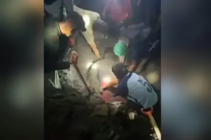 Video: Hombre que buscaba oro es aplastado por un bloque de tierra en Mapiri