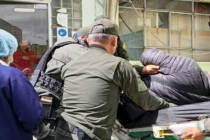 “Me han tomado como rehén”: Liberan al policía que estaba retenido por movilizados en La Paz