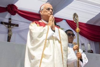 En su primera misa como papa, León XIV denuncia el declive de la fe en favor del “dinero” o el “poder”