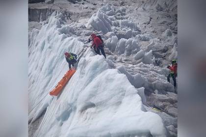 Rescatan un cuerpo sin vida en el nevado Huayna Potosí y abren investigación para esclarecer las condiciones del deceso