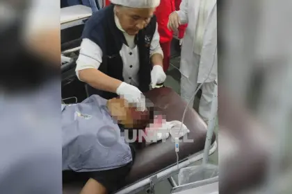 Cochabamba: Subteniente resulta herido con esquirla de un explosivo durante intervención a bloqueo en Pirque