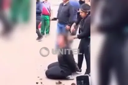 Golpean y cortan el pelo a una argentina acusada de robo en Bolivia