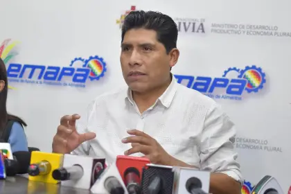 Emiten orden de aprehensión contra el exgerente de Emapa, Franklin Flores
