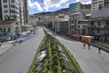 Paro del transporte en La Paz: Gobierno anuncia convocatoria a choferes para dialogar