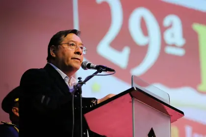 “No es solo marcar una papeleta, es decidir el rumbo de Bolivia”: Arce llama a participar en los comicios
