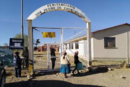 Hallan sin vida a dos reos en el penal de Chonchocoro, los cuerpos tenían signos de violencia