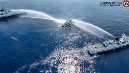 Filipinas acusa a China de disparar con un cañón de agua a dos de sus barcos