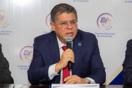 Cámara Nacional de Comercio rechaza legalizar autos ‘chutos’ y advierte “devaluación” del parque automotor