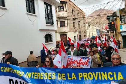 Comisión de Diputados sesiona este miércoles por el segundo contrato del litio; Comcipo convoca a una vigilia y anuncia movilizaciones en La Paz