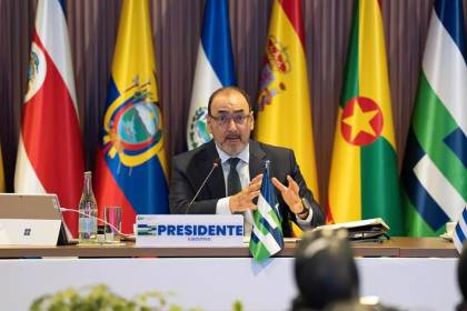 CAF aprobó $us 224 millones para reactivar obras viales que apuntan a beneficiar a siete regiones