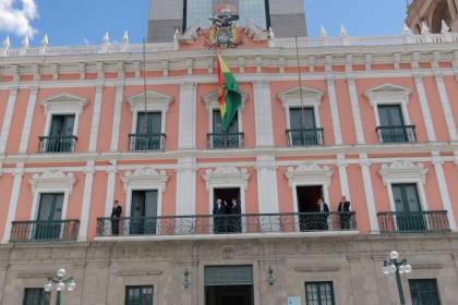 Gobernadores de regiones fronterizas de Bolivia y Chile se reúnen en Palacio de Gobierno en La Paz 
