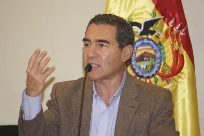 Ministro de Planificación dice que el BID podrá desembolsar $us 1.800 millones este año