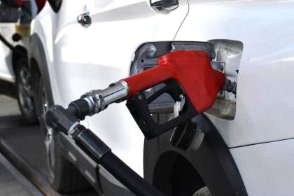 Paz debió levantar la subvención de combustibles en el inicio de su Gobierno, dice jefe del equipo económico de Libre