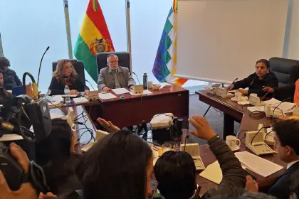 Comisión de Diputados aprueba ley para la elección de vocales con modificaciones