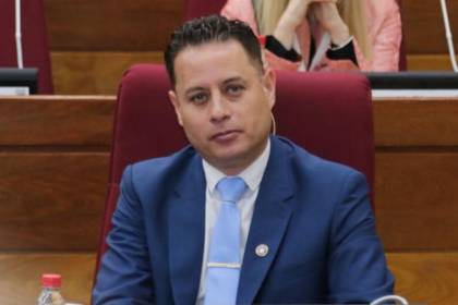 “Es inaceptable y una vergüenza”: Surgen críticas en la Asamblea contra Lara por su postura sobre la posesión del fiscal interino